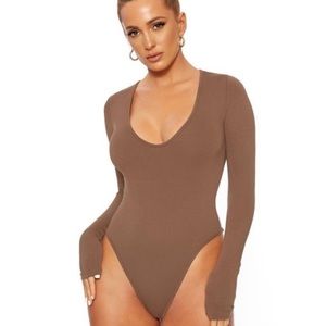 The NW Deep V Neck Brown “Mocha” Bodysuit from Naked Wardrobe size Small ✨ NWOT